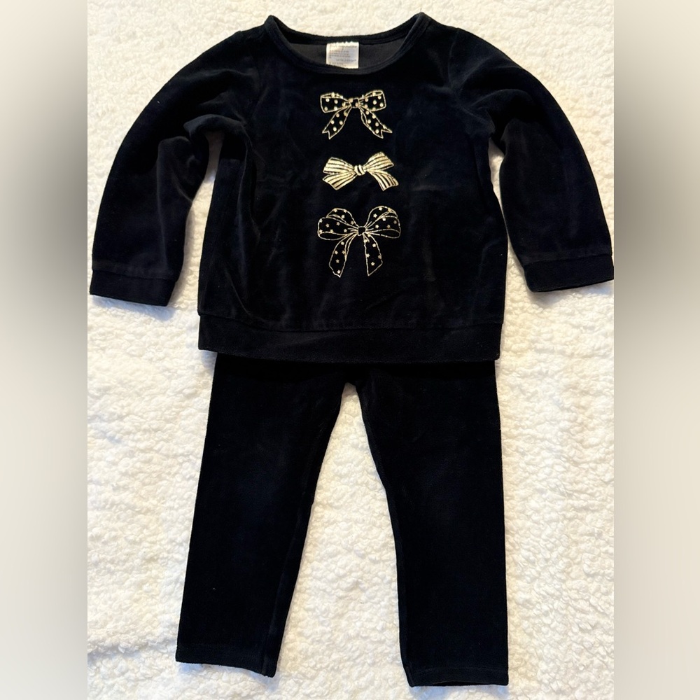 First Impressions Black Kids Matching Set with Gold Bows